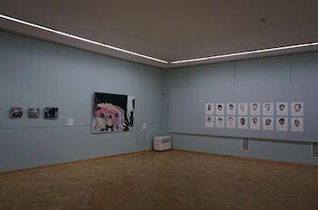 マルレーネ・デュマス《偉大な男たち》（2014年）、エルミタージュ美術館内展示、2014年8月筆者撮影